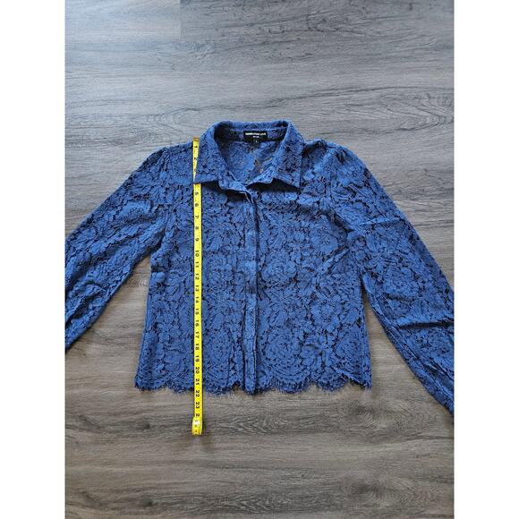 Generation Love Navy Jada Lace Blouse Button Down Top Size Small - Picture 13 of 14